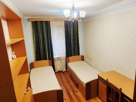 Kirayə 4 otaqlı mənzil, 90 m², Qara Qarayev: 700 ₼/ay 3