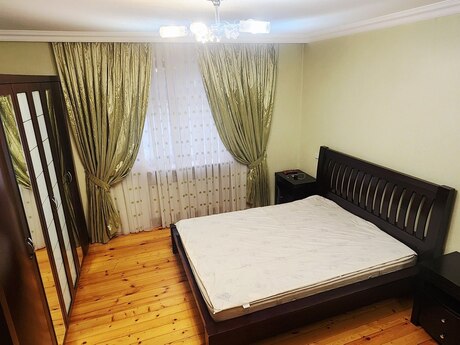 Kirayə 4 otaqlı mənzil, 90 m², Qara Qarayev: 700 ₼/ay 4