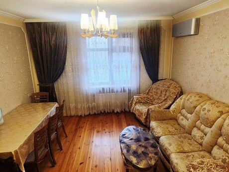 Kirayə 4 otaqlı mənzil, 90 m², Qara Qarayev: 700 ₼/ay 2