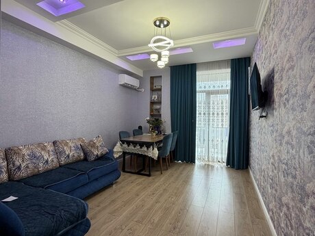 2-комн. новостройка - м. 8 ноября - 65 м²