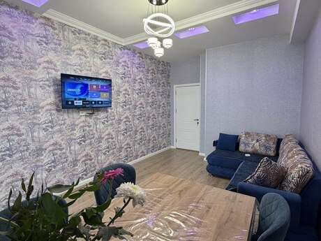 2-комн. новостройка - м. 8 ноября - 65 м²