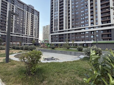 3-комн. новостройка - м. Шах Исмаил Хатаи - 170 м²