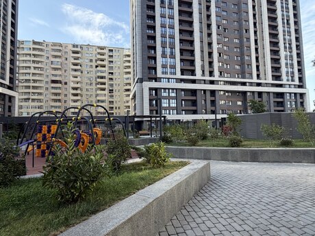 3-комн. новостройка - м. Шах Исмаил Хатаи - 170 м²