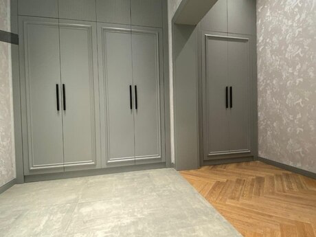 2-комн. новостройка - м. Элмляр Академиясы - 68 м²