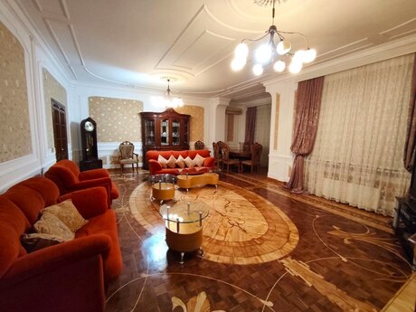 Kirayə 4 otaqlı mənzil, 200 m², Sahil: 1 300 ₼/ay 3