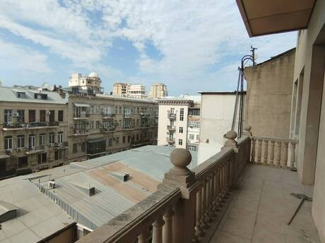 Kirayə 3 otaqlı mənzil, 160 m², Sahil: 2 000 ₼/ay 3
