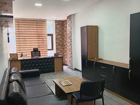2-комн. офис - м. 28 мая - 64 м²