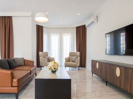 5-комн. дом/дача - пос. Sea Breeze - 230 м²
