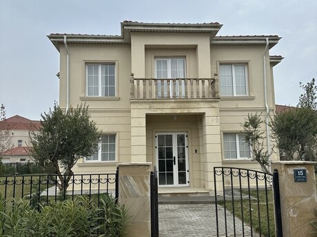 5-комн. дом/дача - пос. Sea Breeze - 230 м²