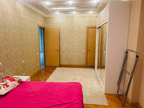 Kirayə 3 otaqlı mənzil, 150 m², Şah İsmayıl Xətai: 1 500 ₼/ay 5