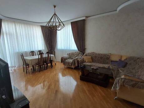 Elan №6364799 - Bakı, 8 Noyabr m., 3 otaqlı, 150 m², 12/18 mərtəbə