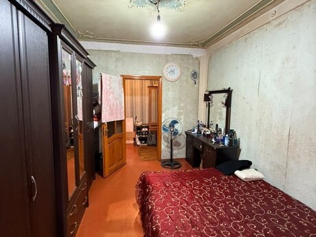 3 otaqlı köhnə tikili - Xalqlar Dostluğu m. - 90 m²