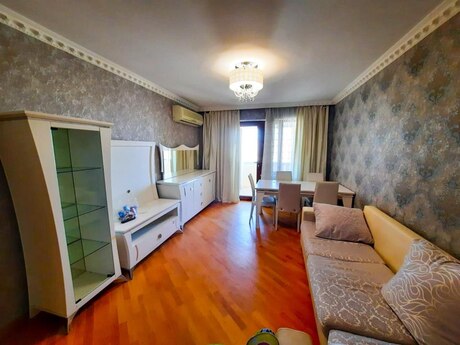 3-комн. новостройка - м. Нариман Нариманов - 140 м²
