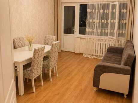 2-комн. вторичка - м. Иншаатчылар - 70 м²