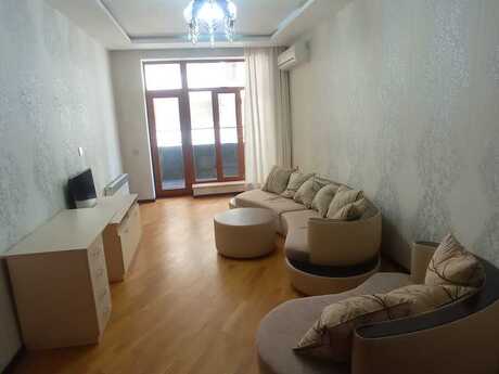 Elan №6365115 - Bakı, Şah İsmayıl Xətai m., 3 otaqlı, 100 m², 11/24 mərtəbə