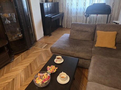 Elan №6365223 - Bakı, İnşaatçılar m., 2 otaqlı, 60 m², 5/5 mərtəbə