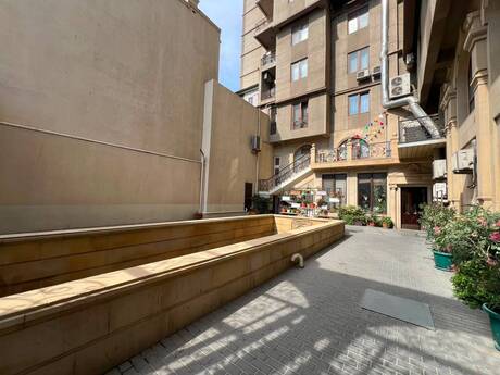 3-room apartment, 195 m², Sahil: 940 000 ₼ 3