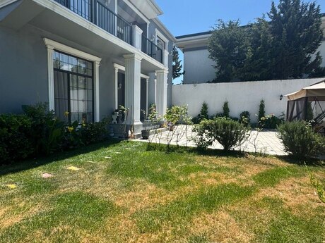 4 otaqlı həyət evi/bağ evi - Buzovna q. - 300 m²