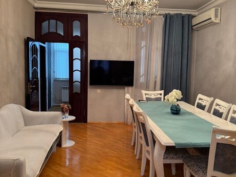 Elan №6365667 - Bakı, Qara Qarayev m., 4 otaqlı, 120 m², 3/3 mərtəbə