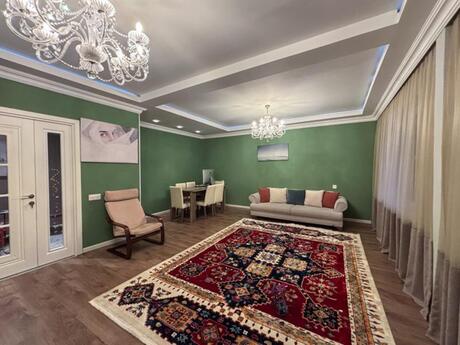 3 otaqlı köhnə tikili - Azadlıq Prospekti m. - 110 m²