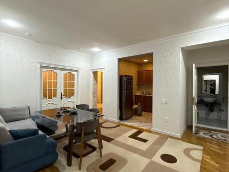 4 otaqlı mənzil, 135 m², İnşaatçılar: 267 000 ₼ 3