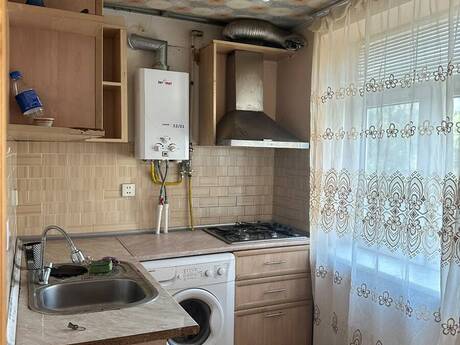 2-комн. вторичка - м. Элмляр Академиясы - 60 м²
