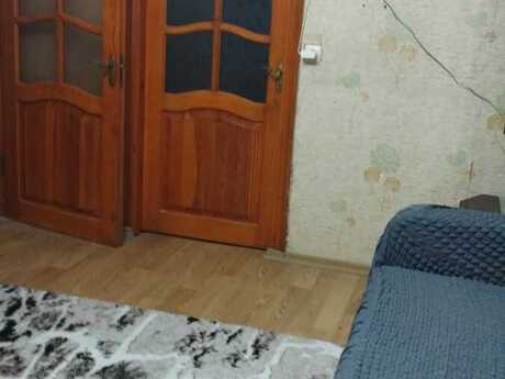 3 otaqlı köhnə tikili - Gənclik m. - 50 m²