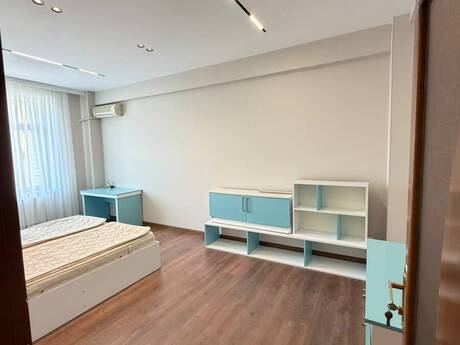 3 otaqlı mənzil, 120 m², 8 Noyabr: 300 000 ₼ 5