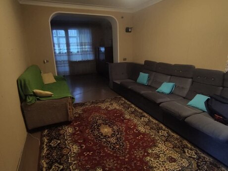 Объявление №6366089 - Баку, м. Элмляр Академиясы, 3-комн., 80 м², 2/5 этаж