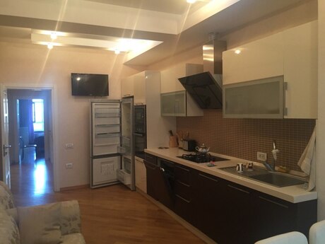Kirayə 2 otaqlı mənzil, 90 m², Şah İsmayıl Xətai: 1 100 ₼/ay 5