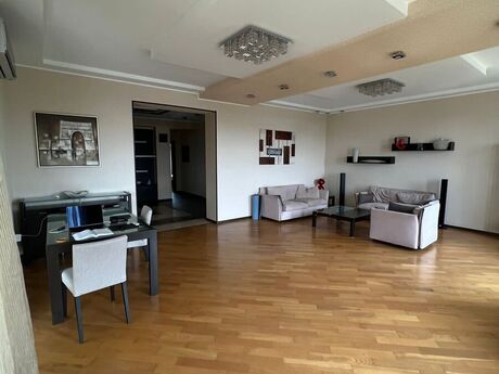3-комн. новостройка - м. Гянджлик - 190 м²