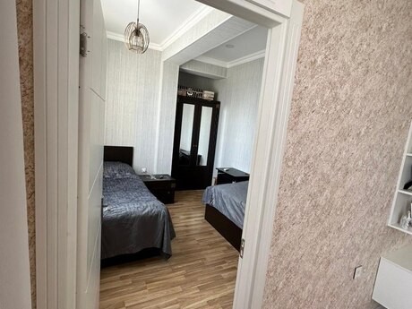 3-комн. новостройка - м. Нариман Нариманов - 80 м²