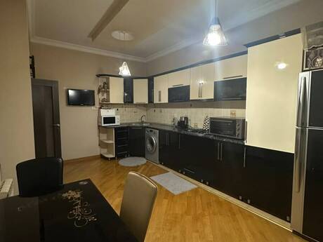 3-комнатная квартира, 130 м², Həzi Aslanov: 335 000 ₼ 4