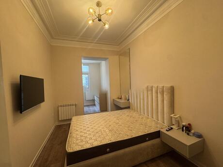 2 otaqlı mənzil, 65 m², Nizami: 240 000 ₼ 5