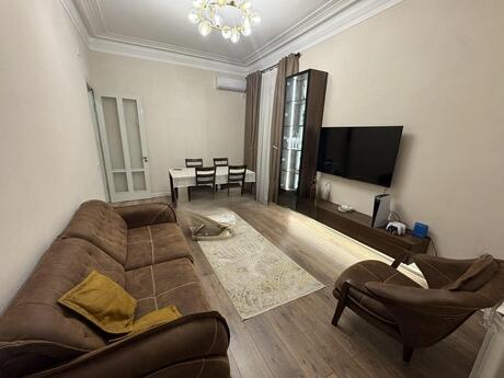 2 otaqlı mənzil, 65 m², Nizami: 240 000 ₼ 2