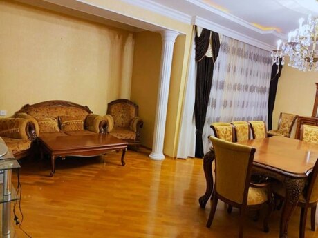 Elan №6366337 - Bakı, Nəsimi r., 5 otaqlı, 160 m², 8/17 mərtəbə