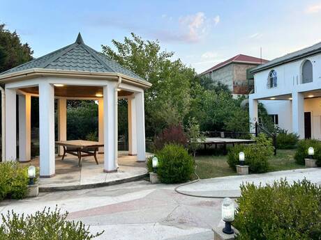 7 otaqlı həyət evi, 250 m², Novxanı: 284 000 ₼ 2