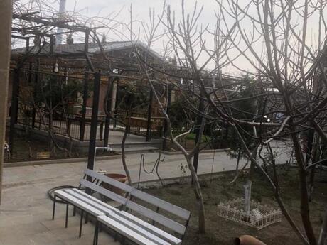 10 otaqlı həyət evi/bağ evi - Buzovna q. - 600 m²