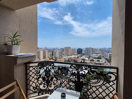 3 otaqlı mənzil, 108 m², Nizami: 450 000 ₼ 2