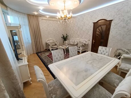 Kirayə 4 otaqlı mənzil, 145 m², İnşaatçılar: 1 400 ₼/ay 4