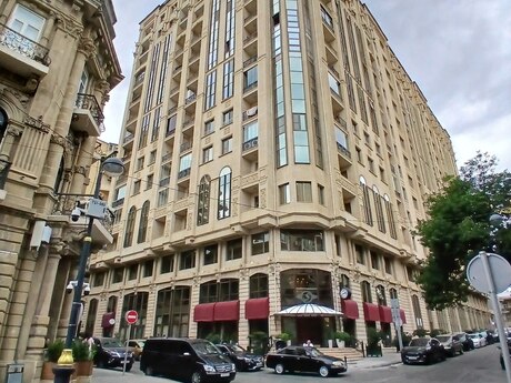 Объявление №6358113 - Баку, м. Ичеришехер, 2-комн., 80 м², 13/14 этаж