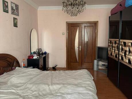3 otaq · 95 m² · 5/5 mərtəbə, Badamdar