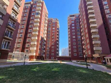 4 otaq · 195 m² · 4/14 mərtəbə, Nəsimi