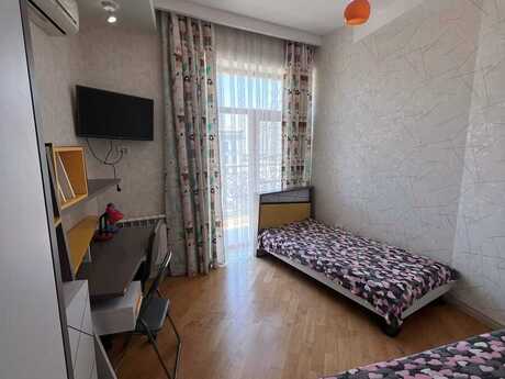 3-комн. новостройка - м. Шах Исмаил Хатаи - 105 м²