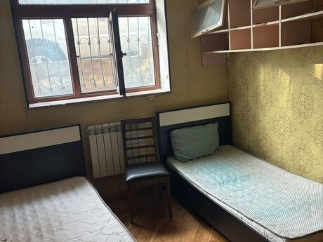 3-комн. вторичка - м. Элмляр Академиясы - 97 м²