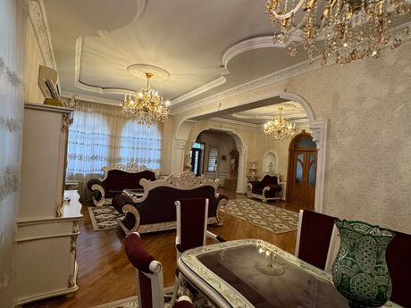 8 otaqlı həyət evi/bağ evi - Nəsimi m. - 656 m²
