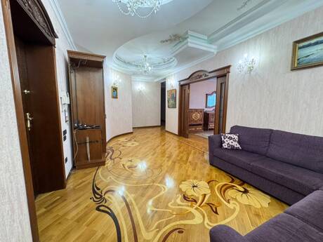 Elan №6367014 - Bakı, Nəsimi r., 4 otaqlı, 220 m², 11/18 mərtəbə