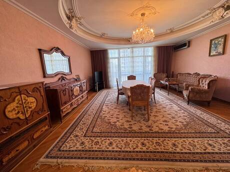 4-комн. новостройка - Насиминский  р. - 220 м²
