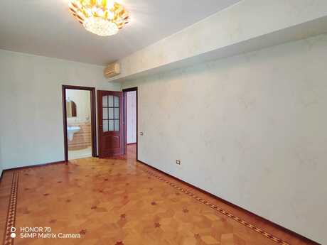 5 otaqlı köhnə tikili - Nizami m. - 187 m²