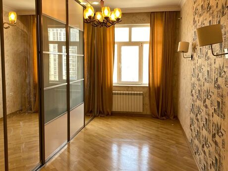 Elan №6367007 - Bakı, Elmlər Akademiyası m., 3 otaqlı, 130 m², 3/18 mərtəbə